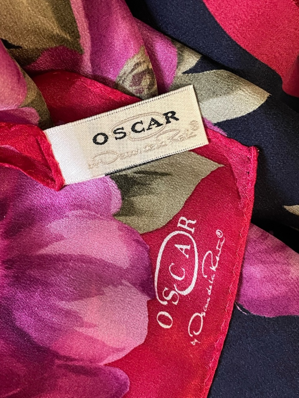 Vintage Oscar de la Renta Silk Scarf 11 x 54 In Excellent Condition - Picture 7 of 8